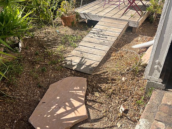 4th image of 330 Panoramic Way #1/2