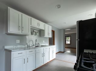 1043 Seminary Ave FLOOR 1, Saint Paul, MN 55104