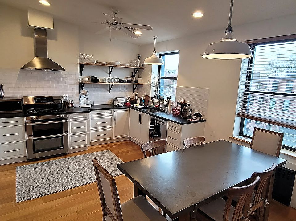 1st image of 28 2nd Pl APT 2