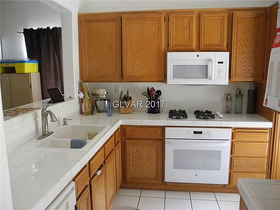 2nd image of 1706 Broken Feather Dr
