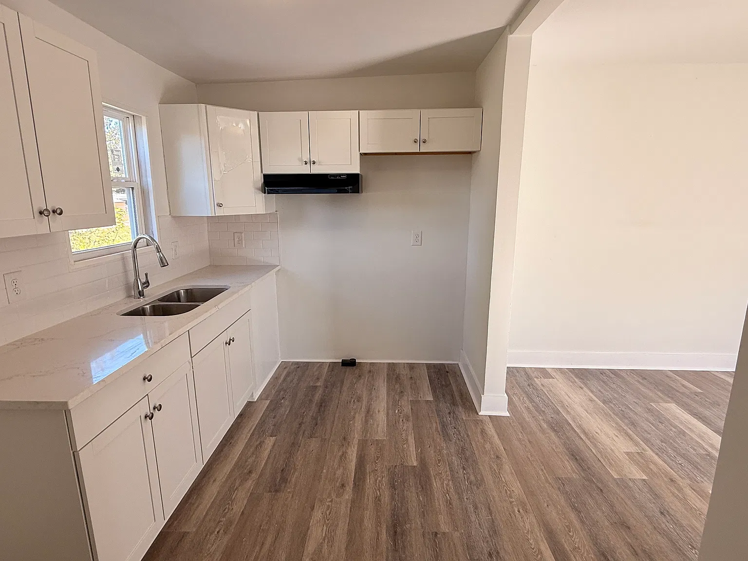 4 bed, 1095 sqft, $1,195 — Photo 3