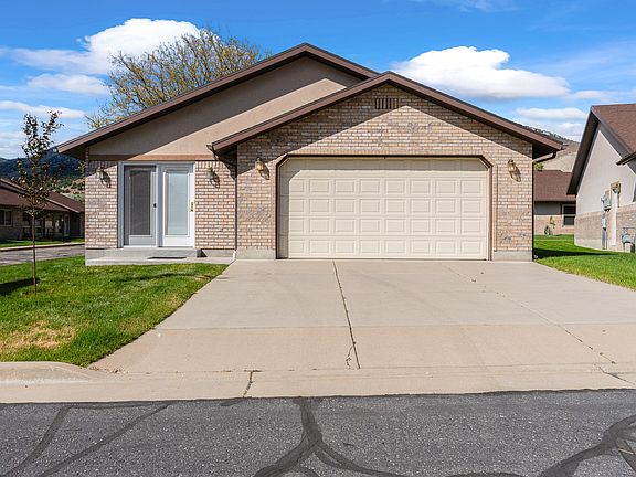 3rd image of 260 River Cove Dr