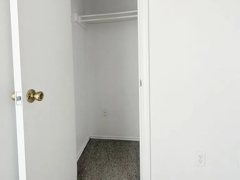 Bennett Place Apartments — Photo 34