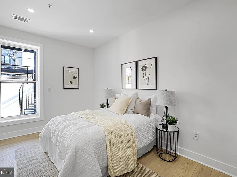 616 NW Kenyon St NW #3 — Photo 17
