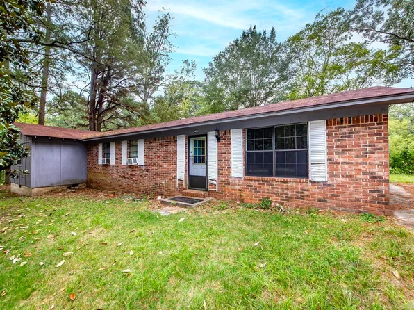 2423 S Chatfield Rd, Bauxite, AR 72011