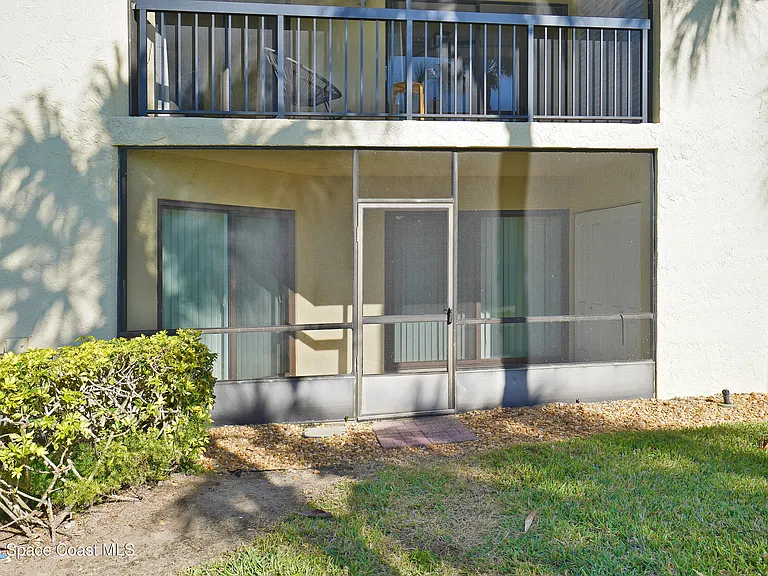220 S 5th St #205 — Photo 11