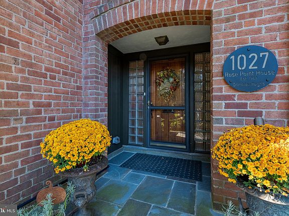 4th image of 1027 McGrann Blvd