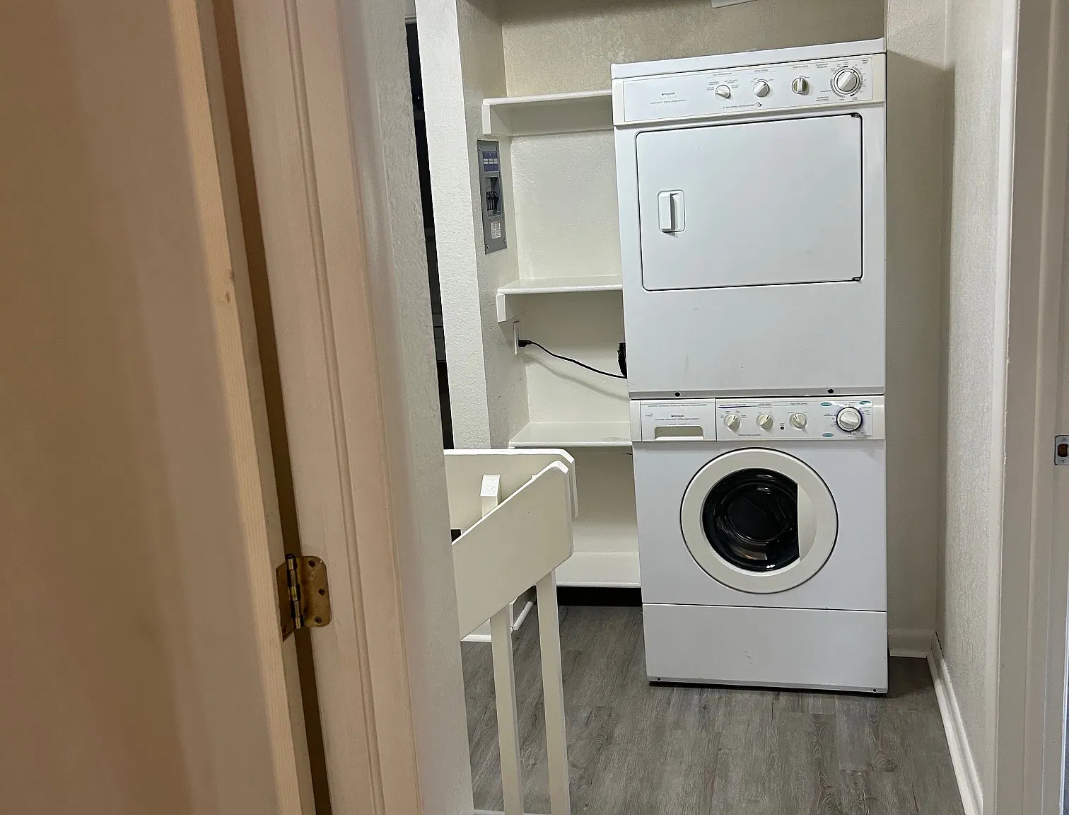 4 bed, 1500 sqft, $4,300 — Photo 4