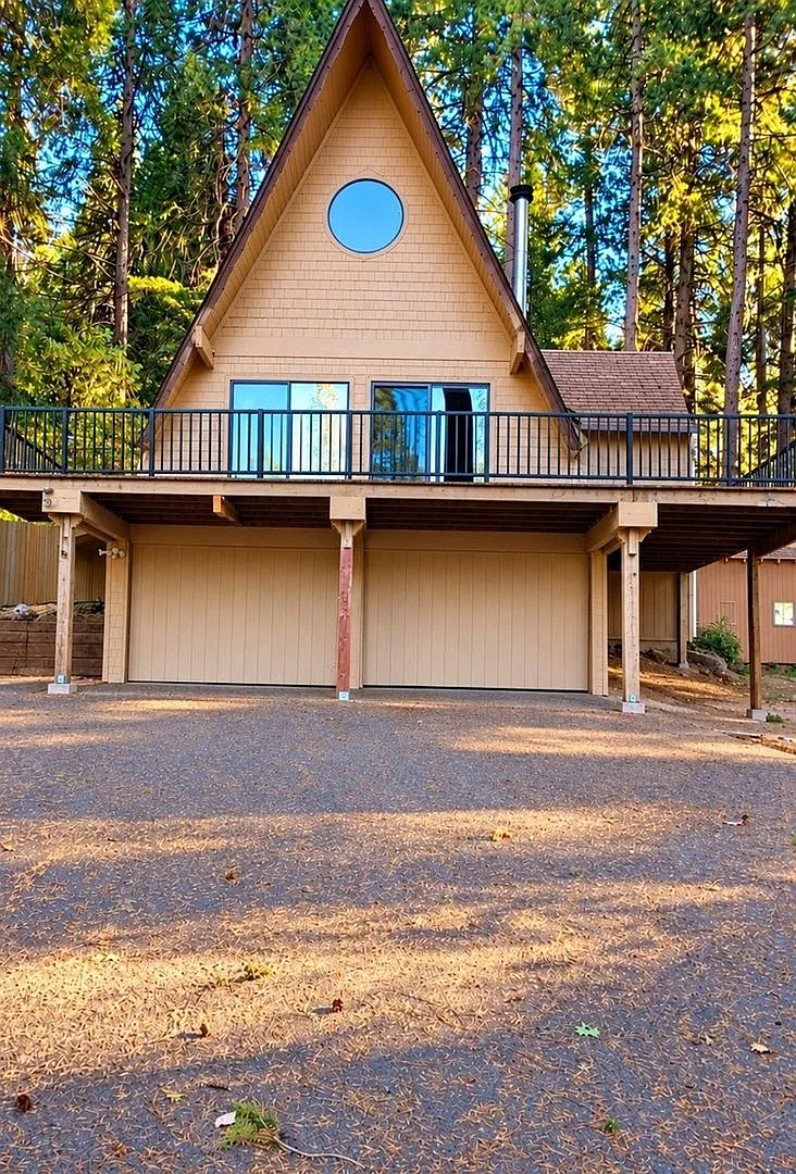 Charming 3BR House in Pollock Pines — Photo 2