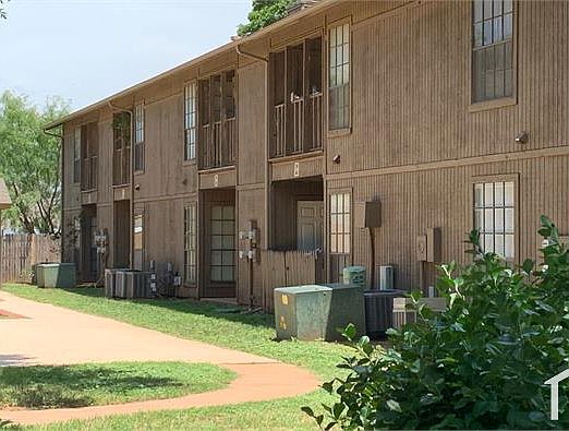 1st image of 5451 Laguna Dr APT 224