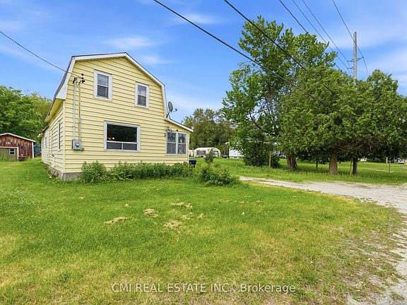 5th image of 117 Fox St