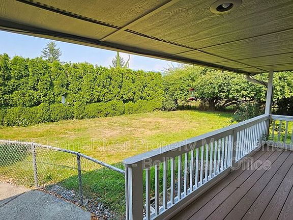 2nd image of 613 Cedar Tree Dr
