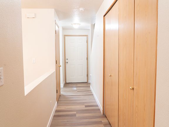 4th image of 546 SE 151st Ave APT B