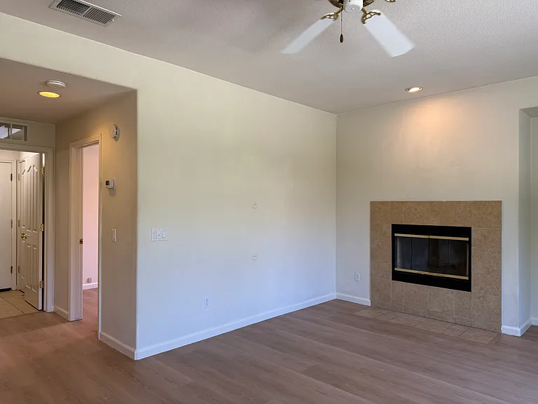 9633 McKenna Dr — Photo 7