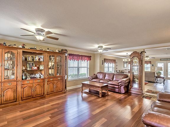 5th image of 111 Joyelle Cir