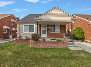 15643 Euclid Ave, Allen Park, MI 48101