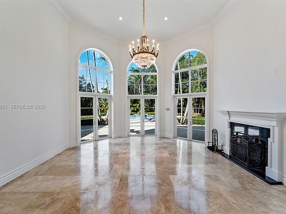 4th image of 6025 SW 108th St