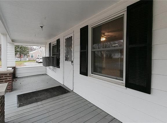 4th image of 1501 S Ash Ave