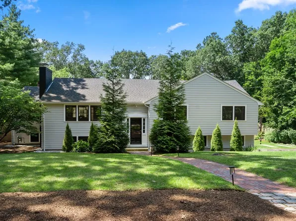 39 Bradyll Rd, Weston, MA 02493