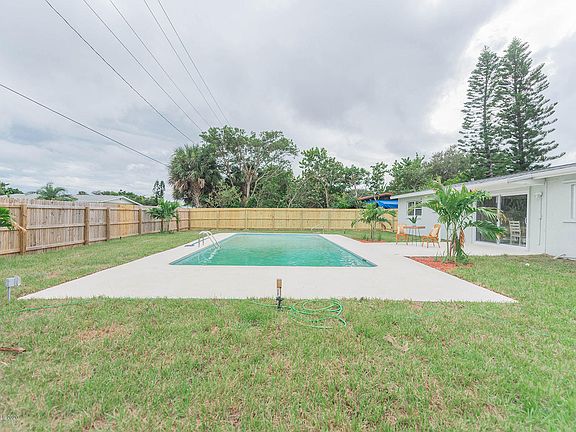 5th image of 260 Melaleuca Dr