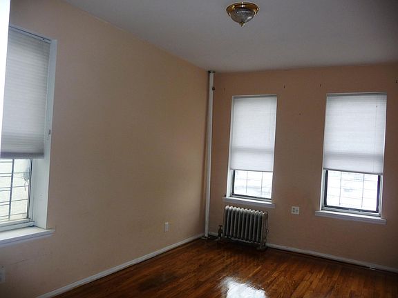 5th image of 8801 23rd Ave