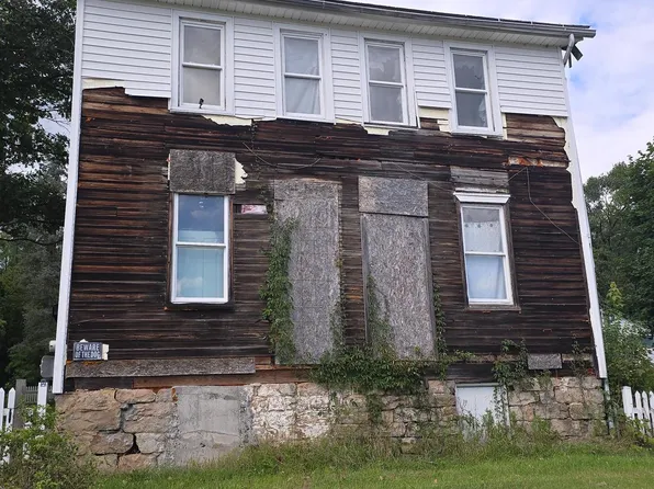221 E Broad St, Williamstown, PA 17098