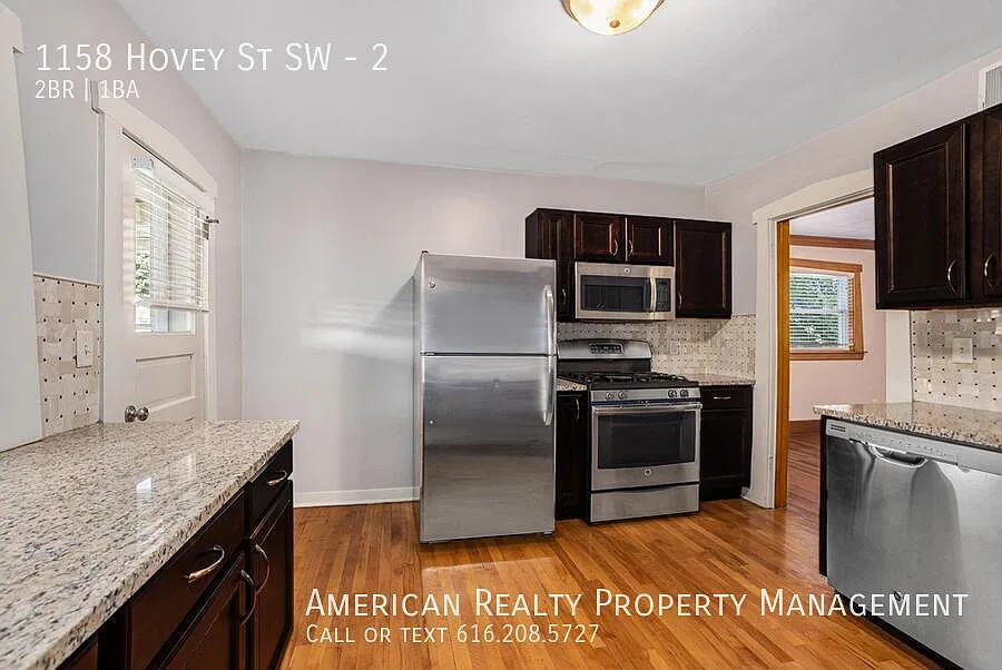 2 bed, 900 sqft, $1,700 — Photo 3