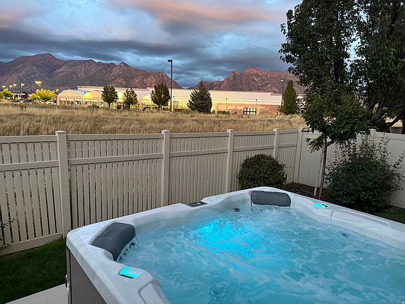 3rd image of 3302 N Alpine Vista Way