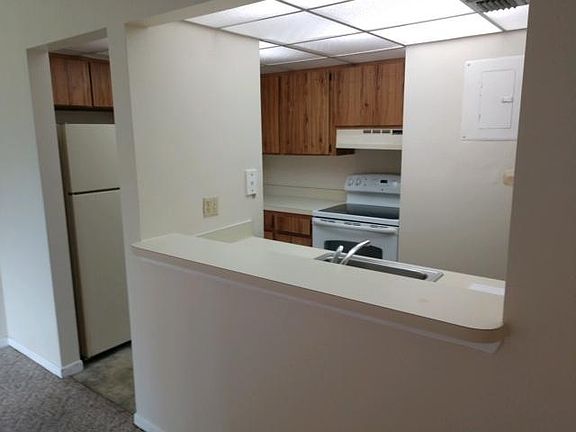 5th image of 160 Live Oak Woods Ct APT 6D