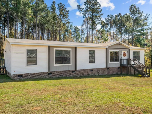 9677 Fire Tower Farm Rd, Whitakers, NC 27891