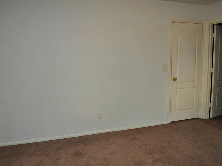 452 Groft Way — Photo 18