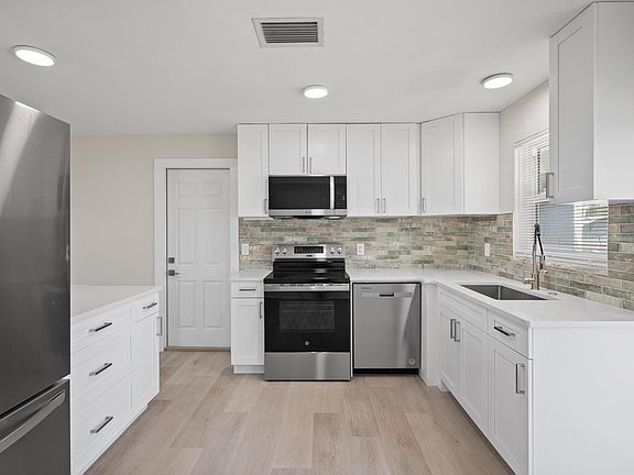 2nd image of 9105 7th St N #9105