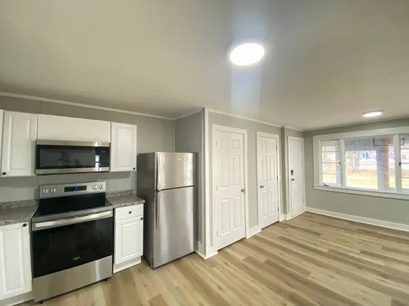 241 S Main St #C, Newmarket, NH 03857