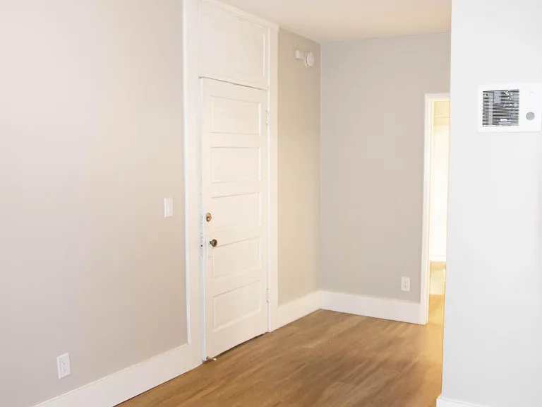 1665 9th Ave #5 — Photo 4