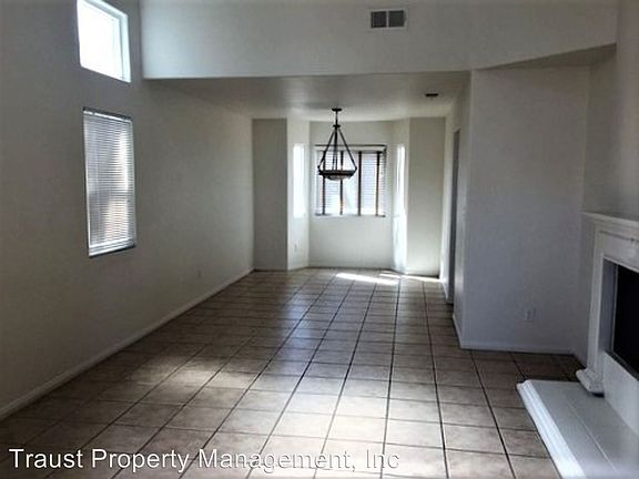 2nd image of 3212 San Helena Dr