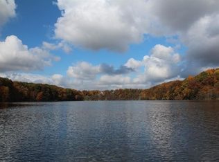 1907 Superior Rd, Ypsilanti, MI 48198