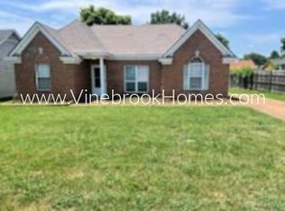 5957 Cottage Hill Dr, Millington, TN 38053