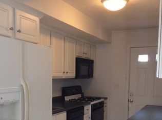 206 Falls Blvd, Quincy, MA 02169