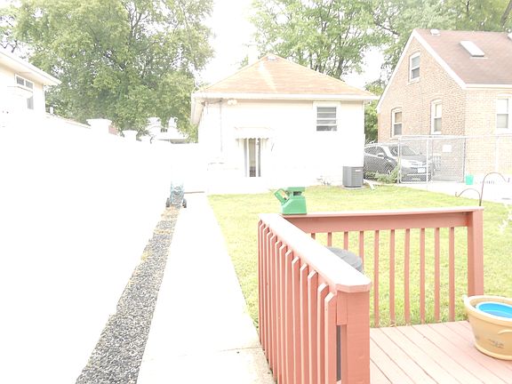 4th image of 14216 S Green Bay Ave
