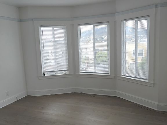 5th image of 1315 Revere Ave