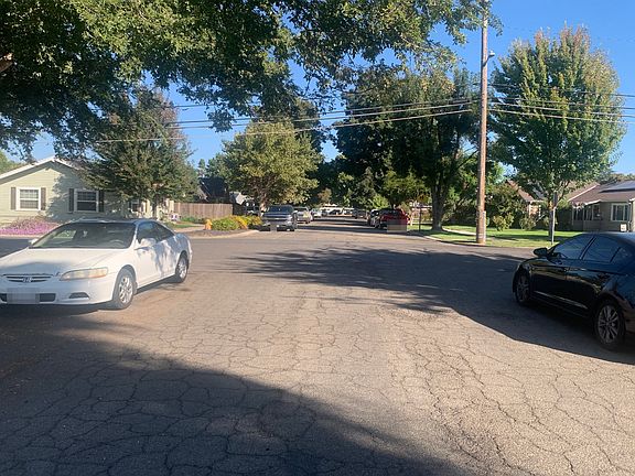 5th image of 1414 Sacramento St