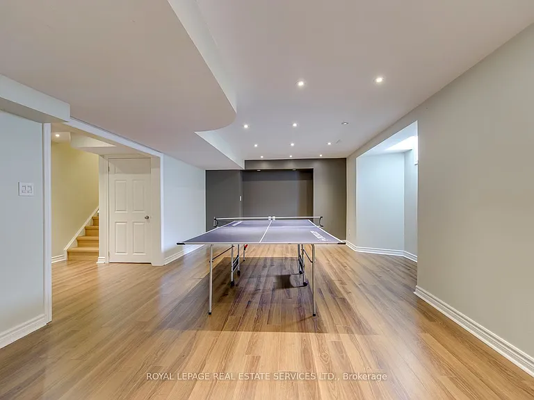 9 Barnstone Dr — Photo 41