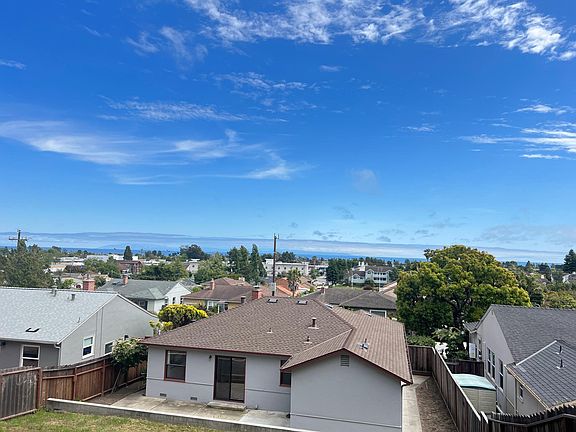 3rd image of 1616 Escalona Dr