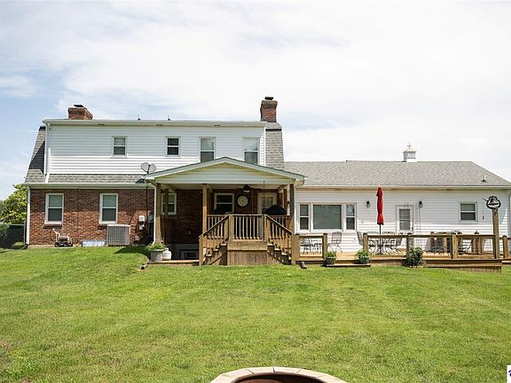 4th image of 97 Circle Crest Dr