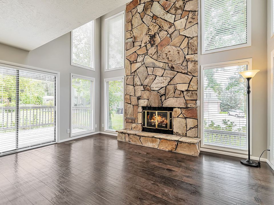 1st image of 4829 S Arbor Cir