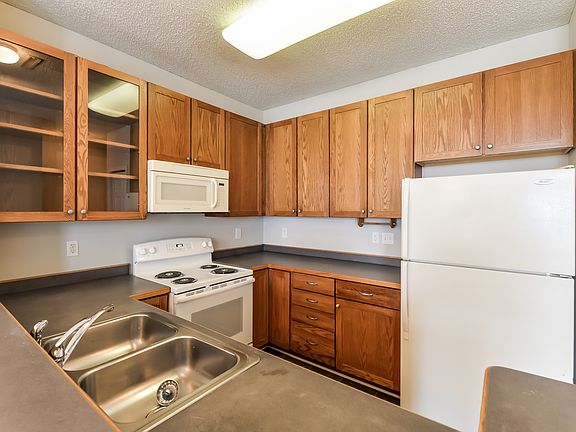 2nd image of 1635 Legacy Pkwy E Unit 5