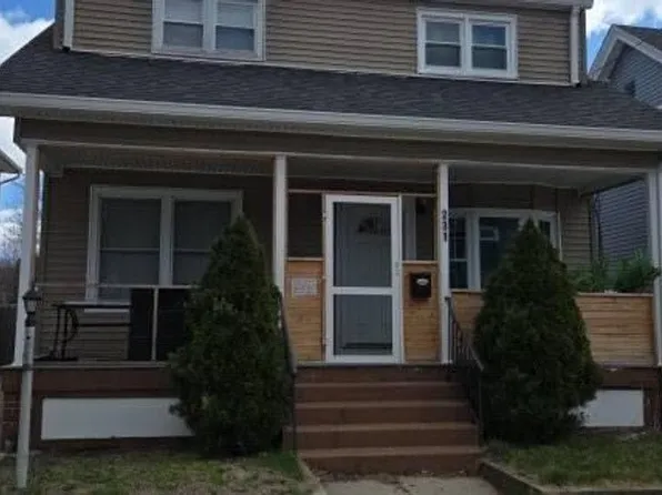 231 Unit St, Providence, RI 02909