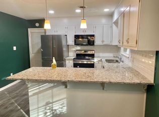 407 Old Farm Rd, Raleigh, NC 27606