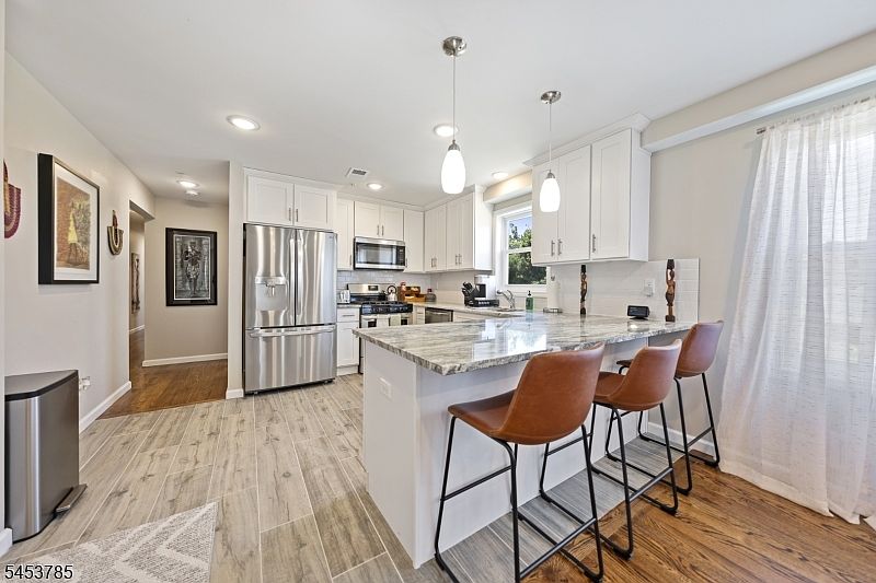 1st image of 34 Garibaldi Ave