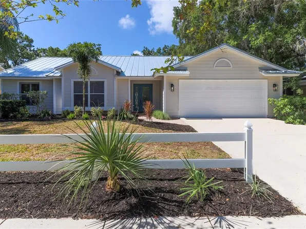 1842 Grove St, Sarasota, FL 34239